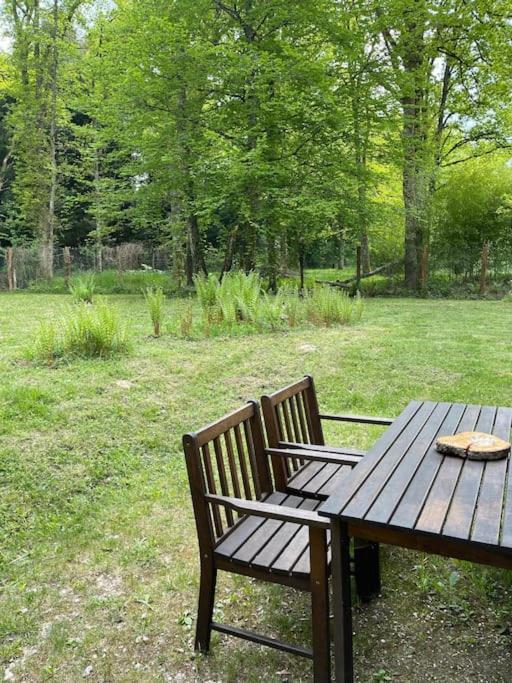 Gite Les Reculons Au Pied Du Lac Les Midoux Εξωτερικό φωτογραφία